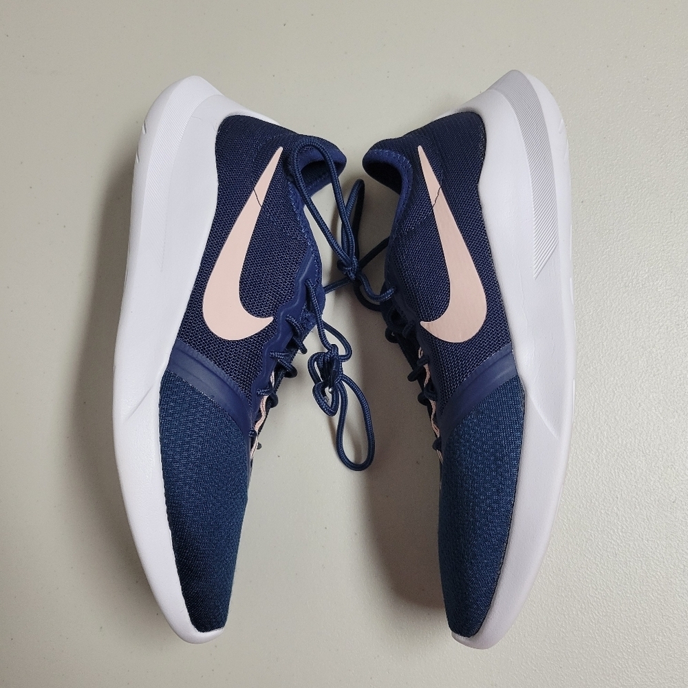 Nike Viale Tech Racer Lace Up Low Top Sneakers Women's Size 8. - Picture 6 of 11